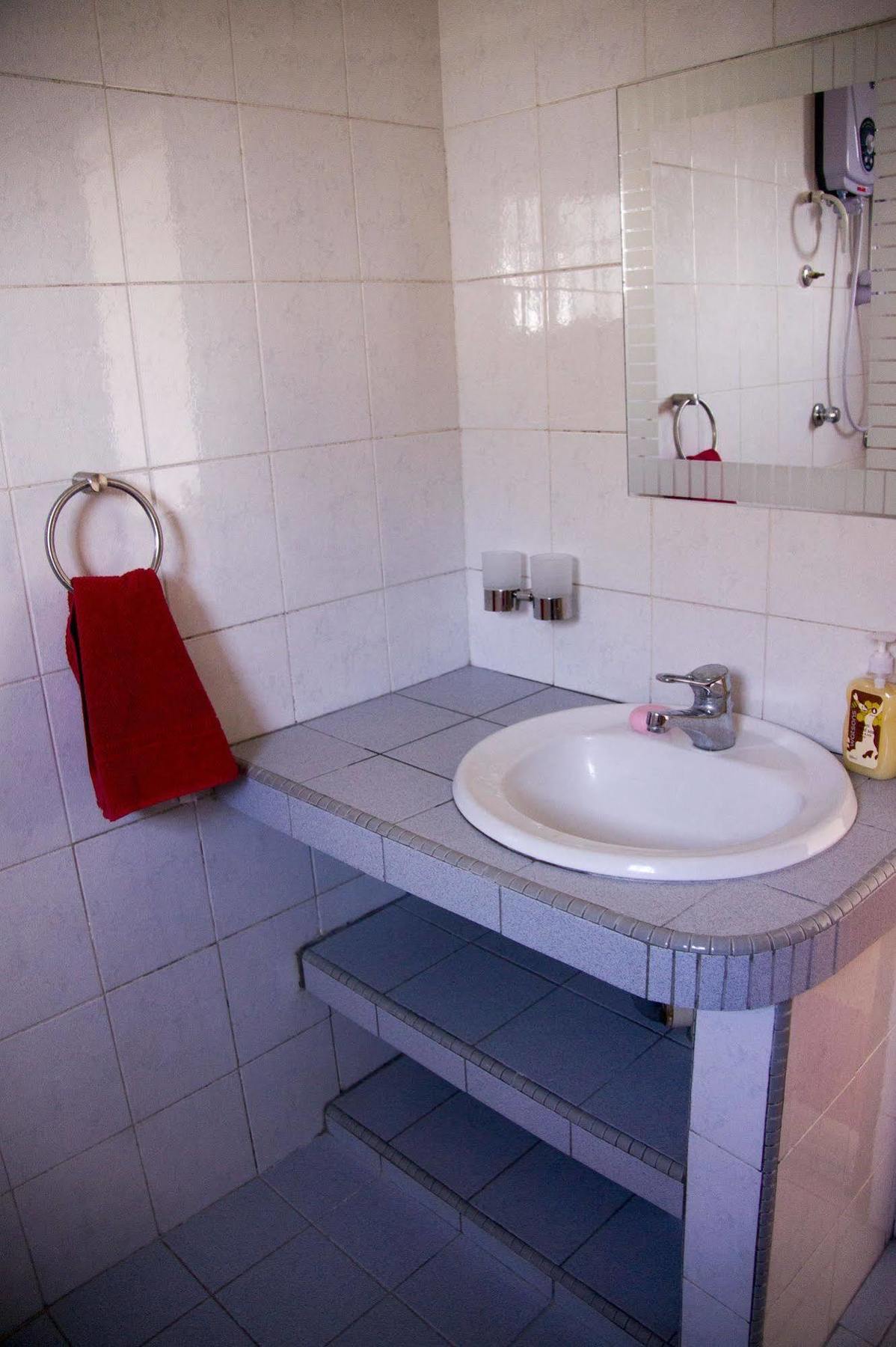 Bike And Tours Bed And Breakfast Lahad Datu Exteriér fotografie